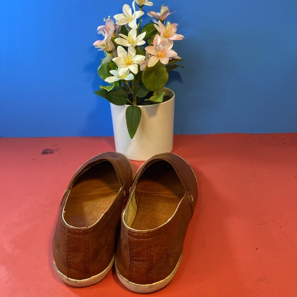 Frye shoes SZ6 M - Picture 3 of 7